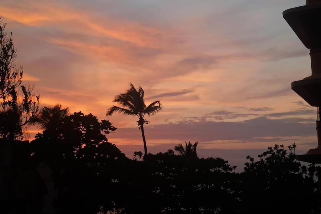 Cozy Private Ac Studio By The Sea Bandstand Bandra W Mumbai Nr Taj Lands End Apartment Екстериор снимка