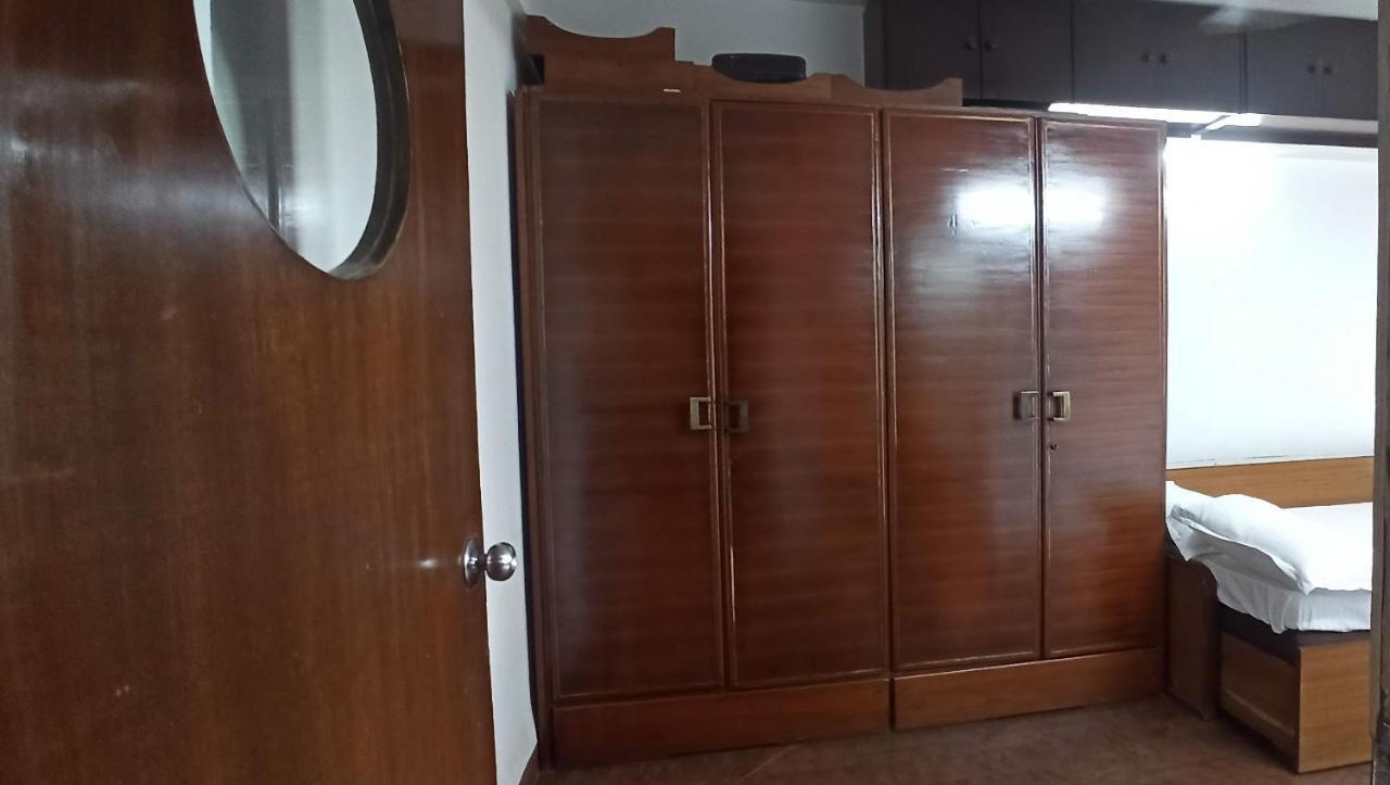 Cozy Private Ac Studio By The Sea Bandstand Bandra W Mumbai Nr Taj Lands End Apartment Екстериор снимка