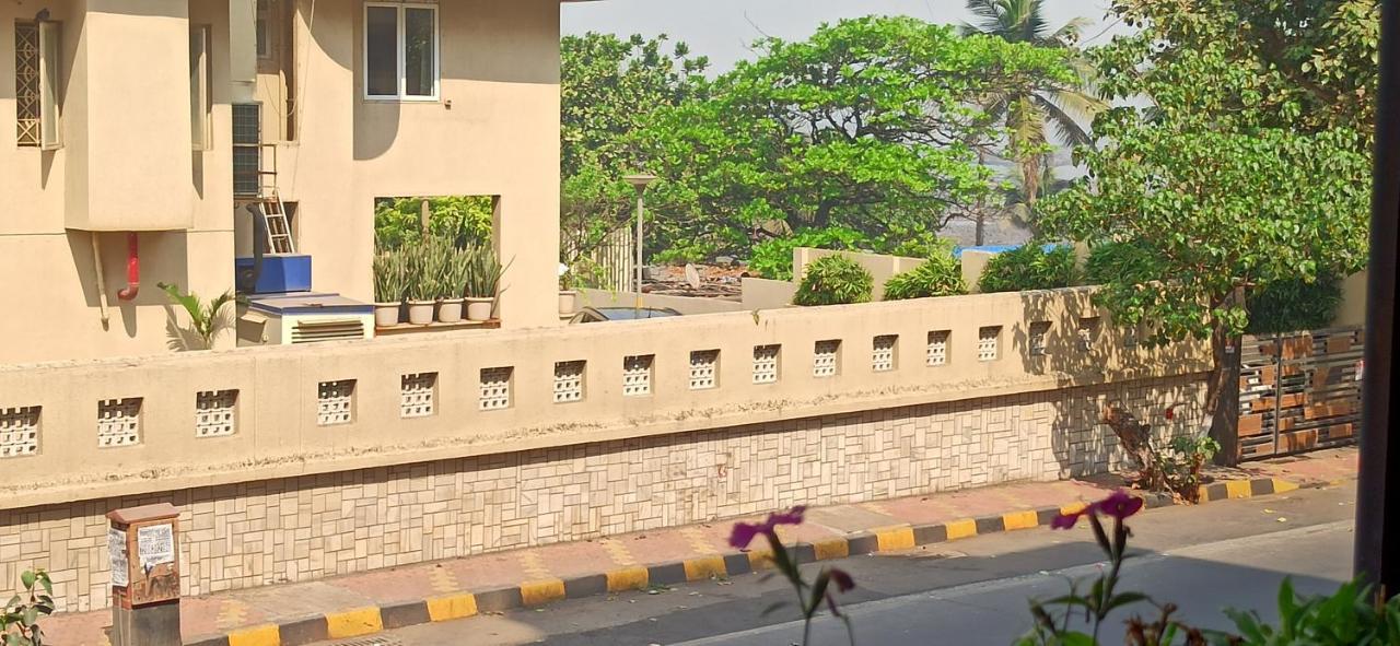 Cozy Private Ac Studio By The Sea Bandstand Bandra W Mumbai Nr Taj Lands End Apartment Екстериор снимка