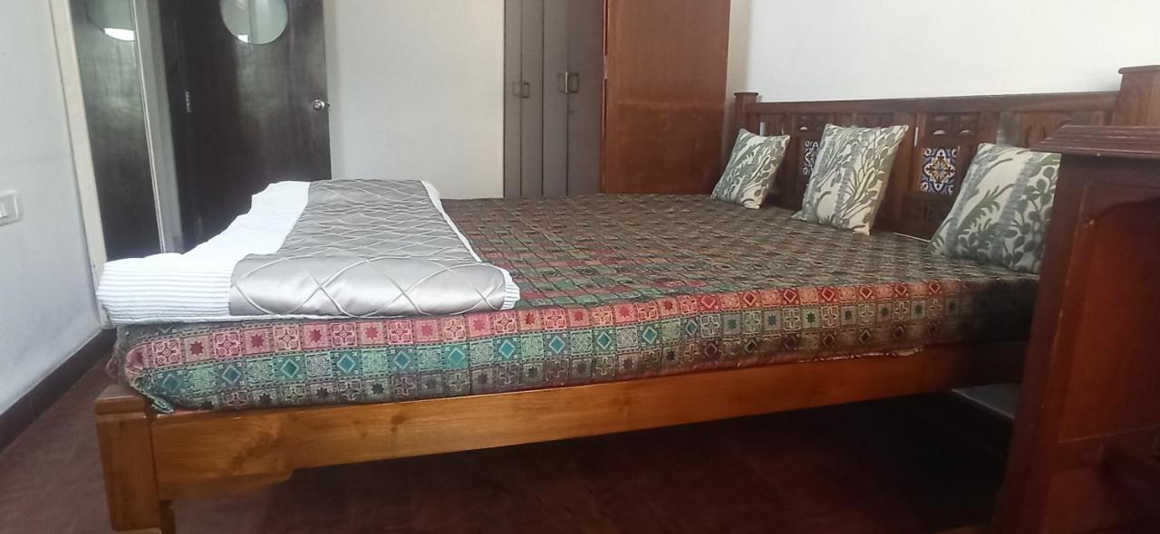 Cozy Private Ac Studio By The Sea Bandstand Bandra W Mumbai Nr Taj Lands End Apartment Екстериор снимка