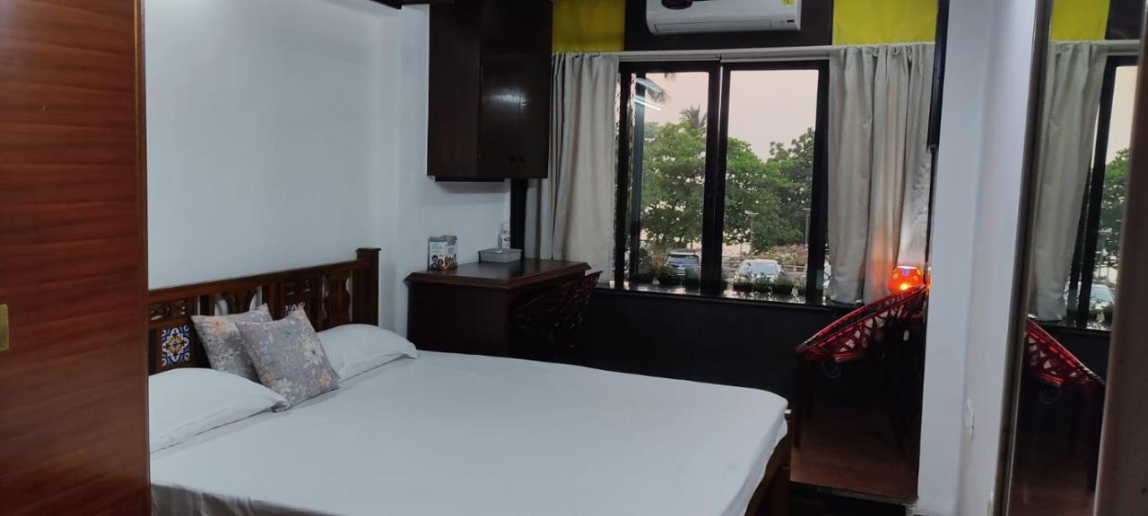 Cozy Private Ac Studio By The Sea Bandstand Bandra W Mumbai Nr Taj Lands End Apartment Екстериор снимка