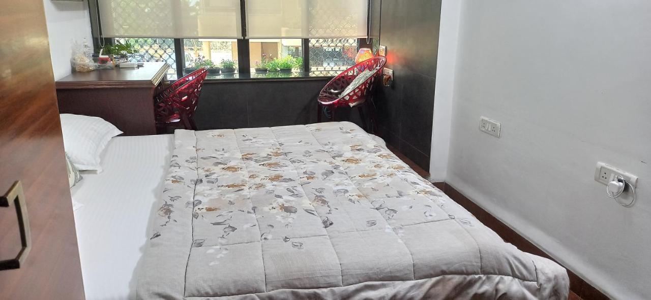 Cozy Private Ac Studio By The Sea Bandstand Bandra W Mumbai Nr Taj Lands End Apartment Екстериор снимка