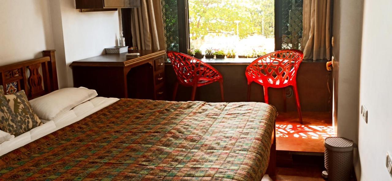 Cozy Private Ac Studio By The Sea Bandstand Bandra W Mumbai Nr Taj Lands End Apartment Екстериор снимка